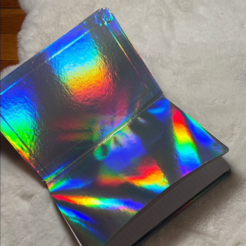 Holographic Notebook - Picture 2 of 5